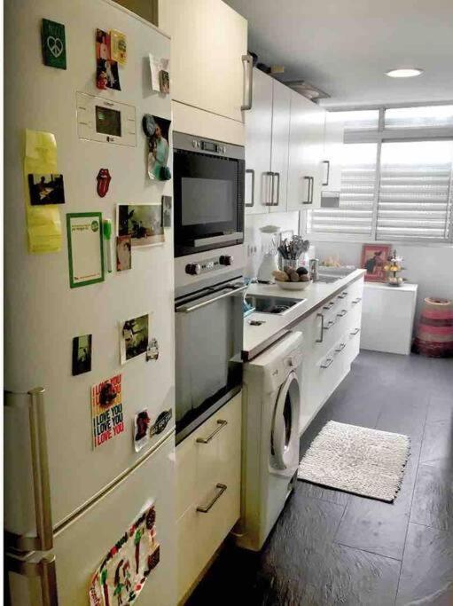 Piso Centrico, Bonito, Acogedor, Con Aire Acondicionado, Jardines Y Enfrente Piscina Municipal De Penuelas 马德里 外观 照片