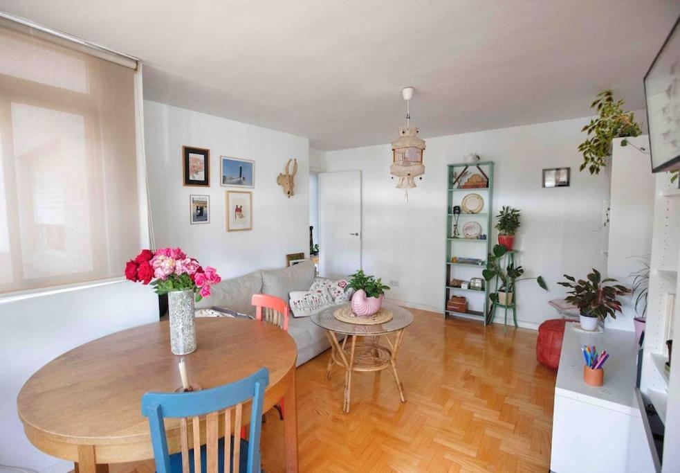 Piso Centrico, Bonito, Acogedor, Con Aire Acondicionado, Jardines Y Enfrente Piscina Municipal De Penuelas 马德里 外观 照片